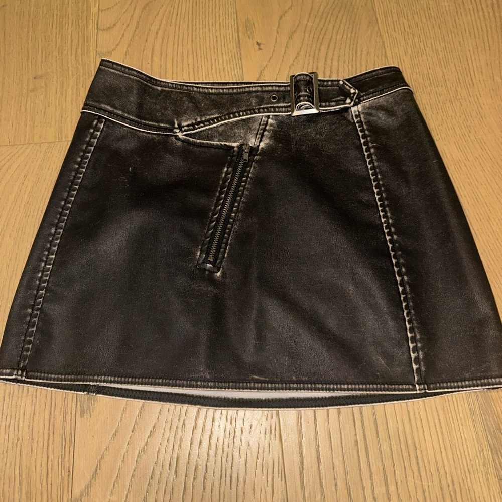Faux leather distressed mini skirt